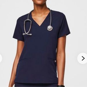 FIGS Casma Three-Pocket Scrub Top